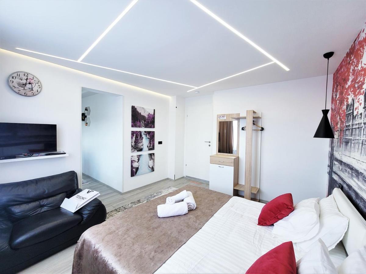 Cozy Apartment In พริสตีนา ภายนอก รูปภาพ
